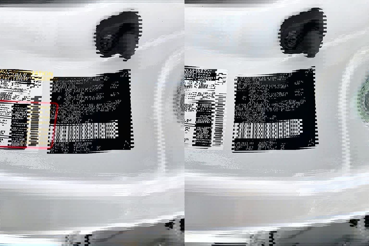 Used 2025 Toyota Sienna XSE image 34