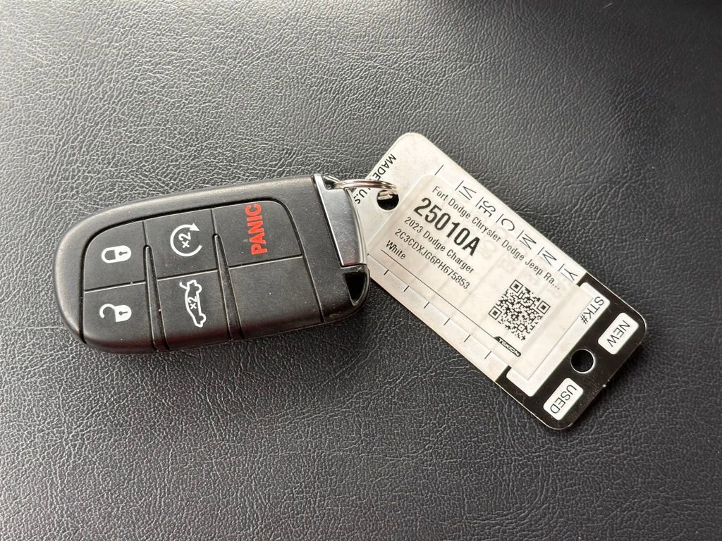 Used 2023 Dodge Charger SXT w/ Blacktop Package image 37