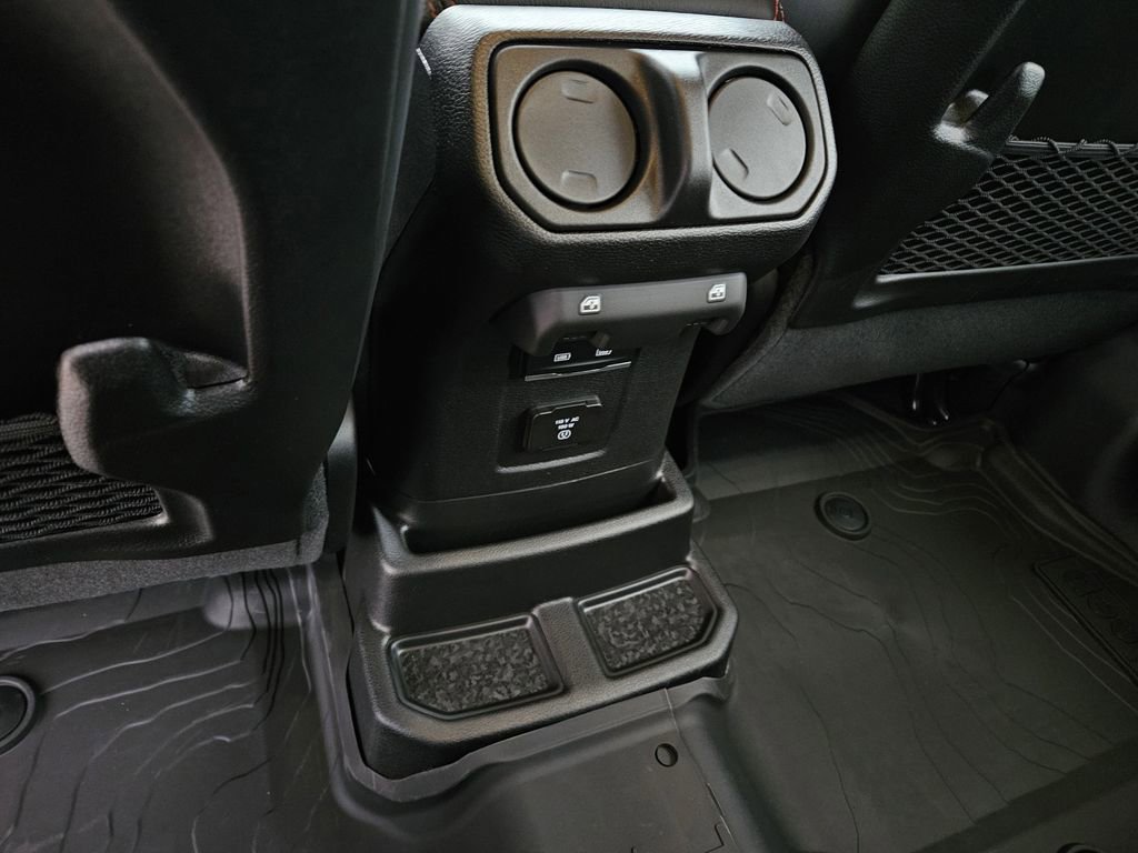 New 2026 Jeep Wrangler Unlimited Rubicon AWD/4WD image 12