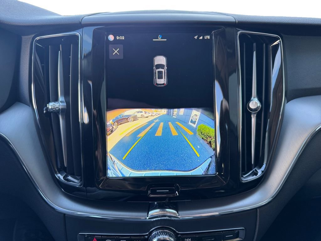 Certified 2024 Volvo XC60 B5 Core w/ Protection Package Premier AWD/4WD image 18