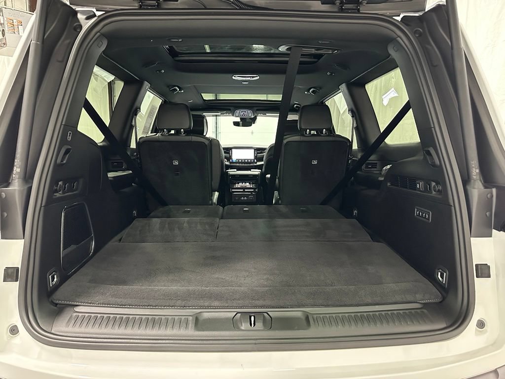 Used 2026 Jeep Grand Wagoneer Limited w/ Premium Group II AWD/4WD image 49