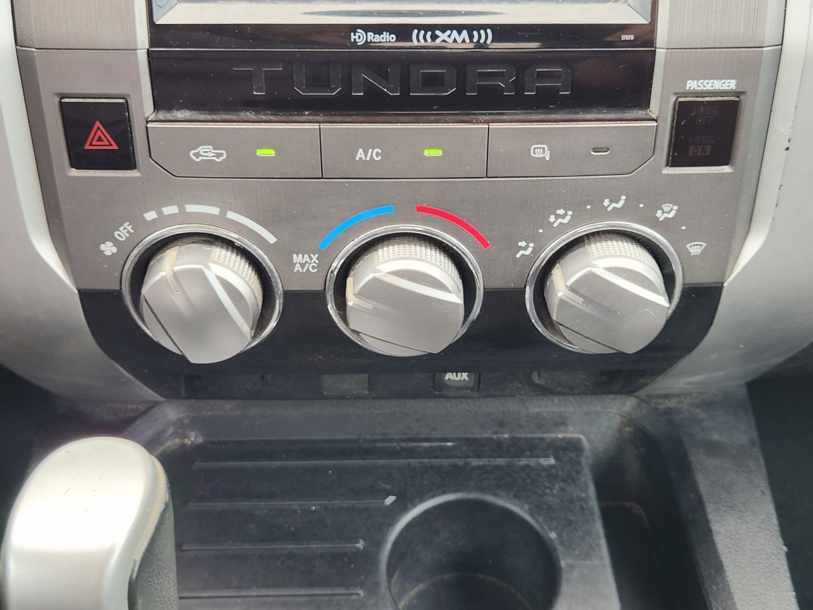 Used 2014 Toyota Tundra SR5 w/ SR5 Upgrade Package RWD image 20