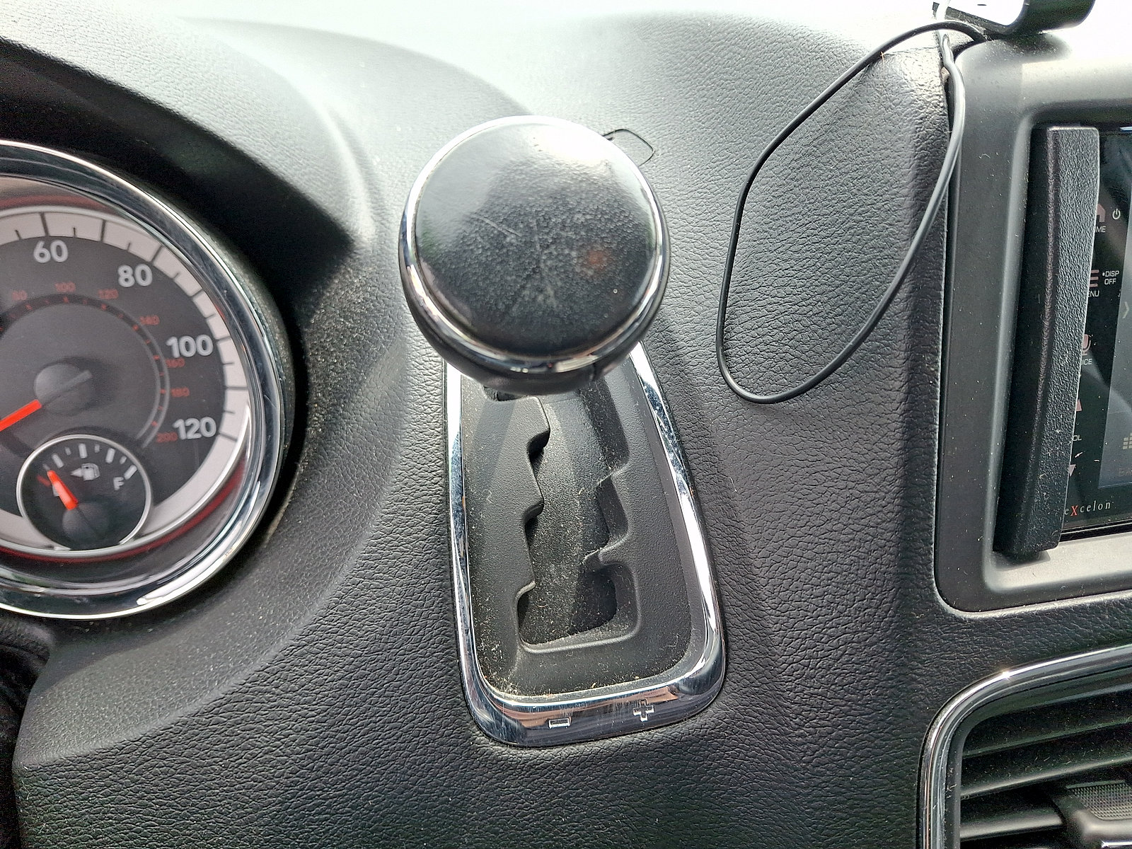 Used 2020 Dodge Grand Caravan SXT FWD image 4