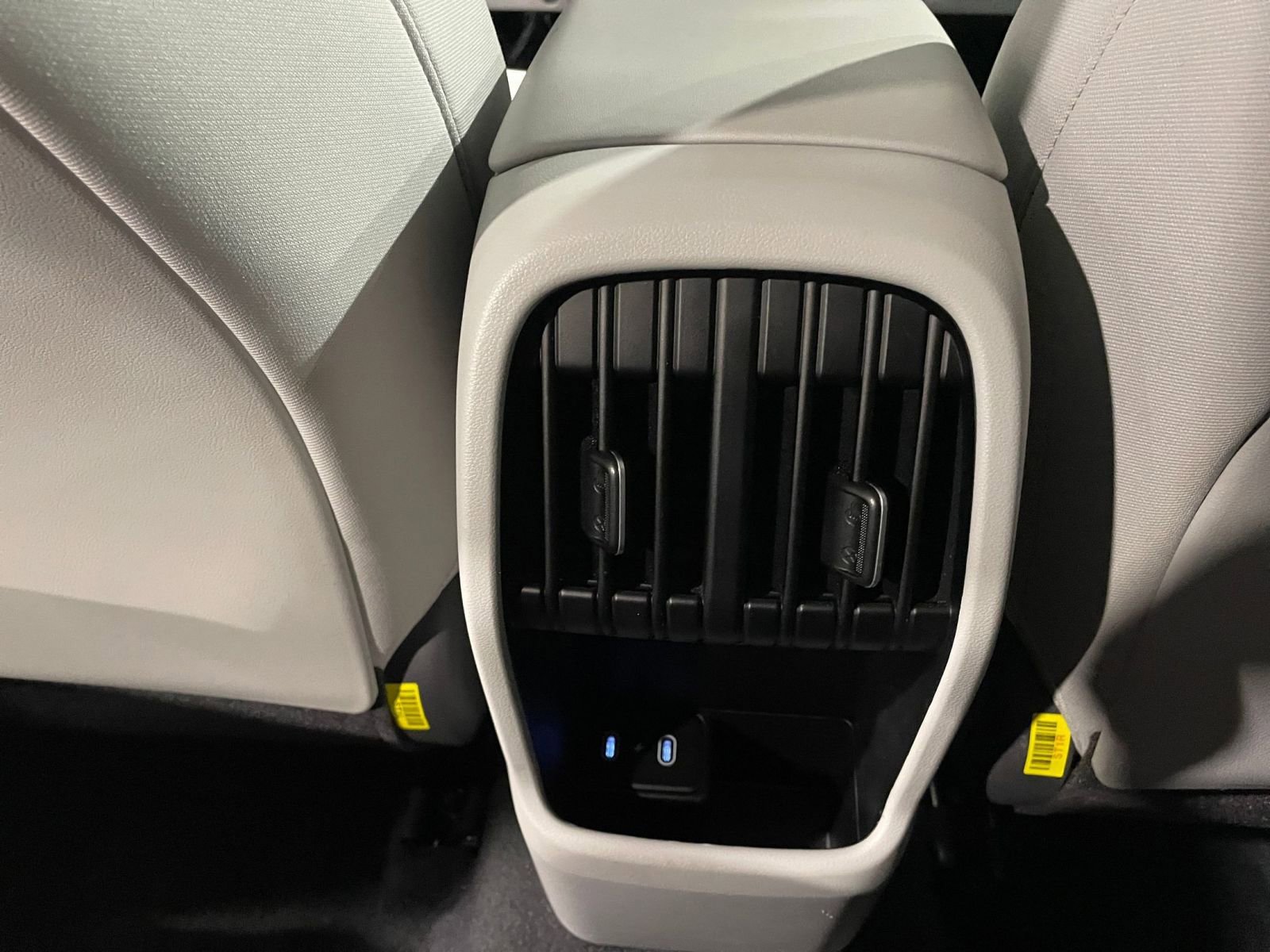 Used 2025 Hyundai Kona SEL image 23