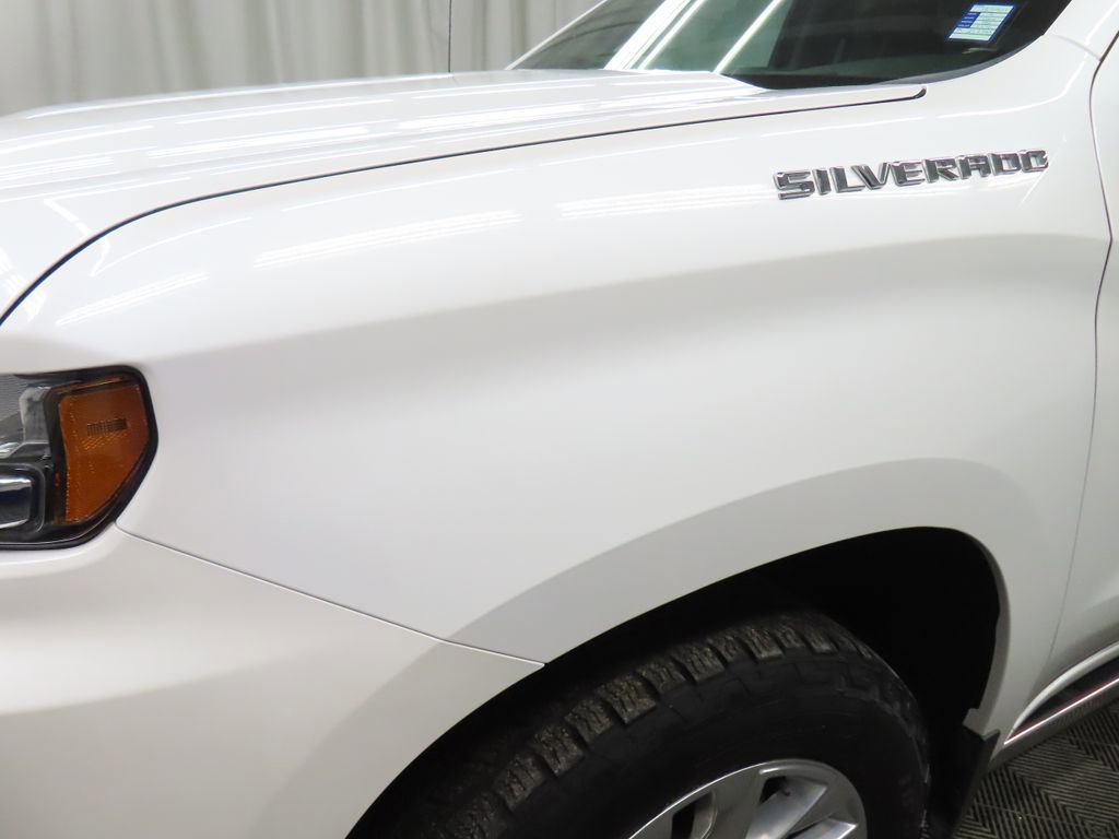 Used 2019 Chevrolet Silverado 1500 LTZ w/ LTZ Plus Package AWD/4WD image 44