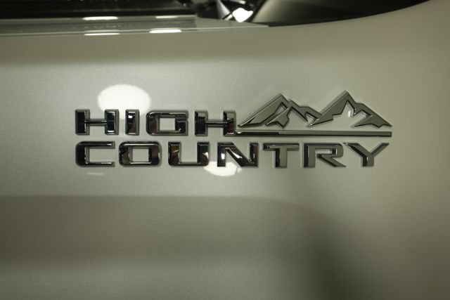 Used 2024 Chevrolet Silverado 3500 High Country w/ Technology Package AWD/4WD image 24