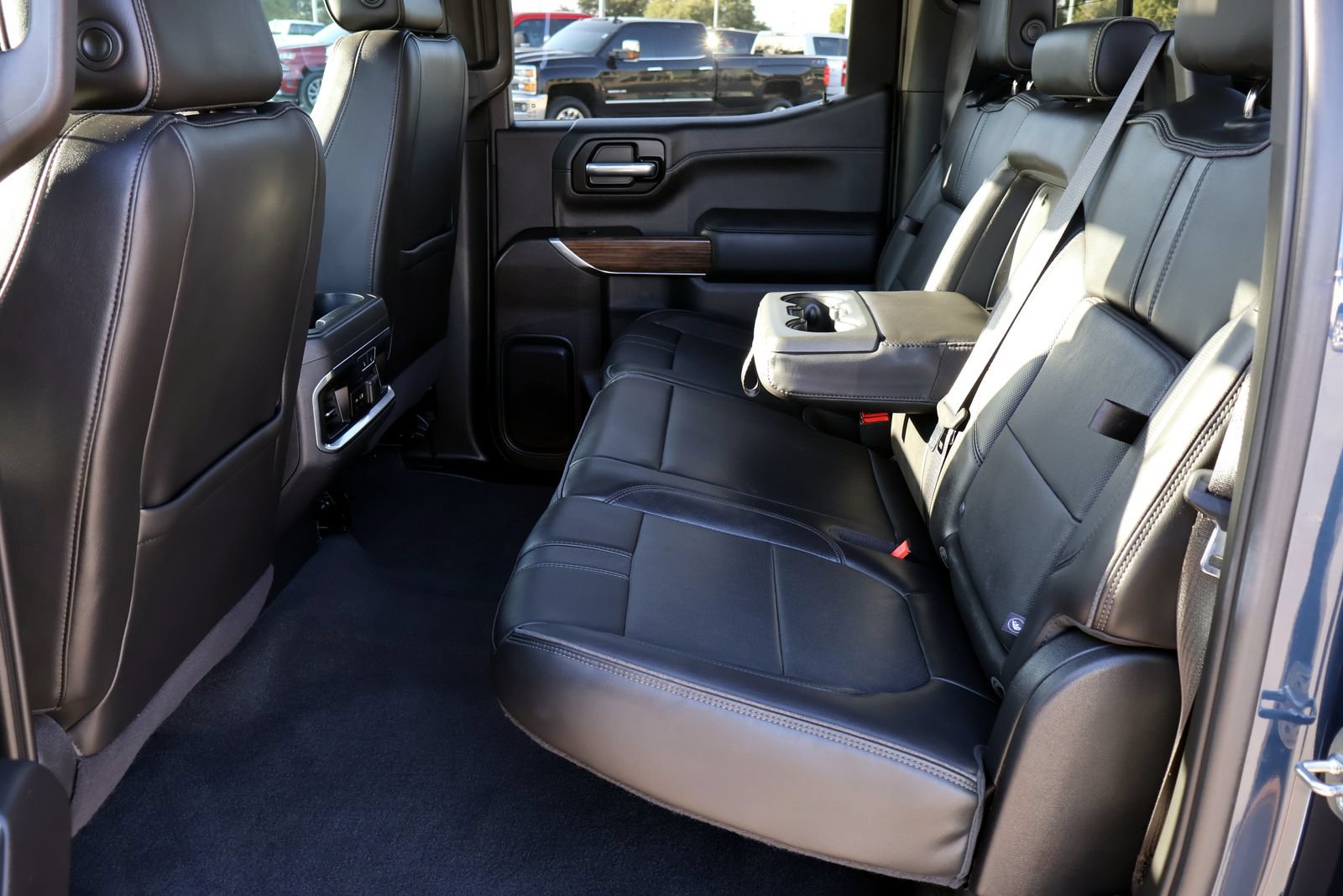 Used 2020 Chevrolet Silverado 1500 High Country AWD/4WD image 13
