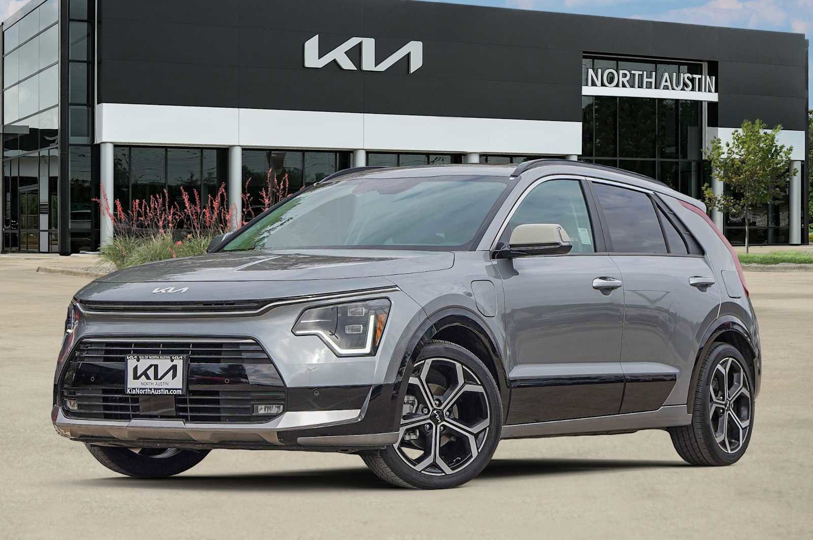 Certified 2024 Kia Niro SX Touring