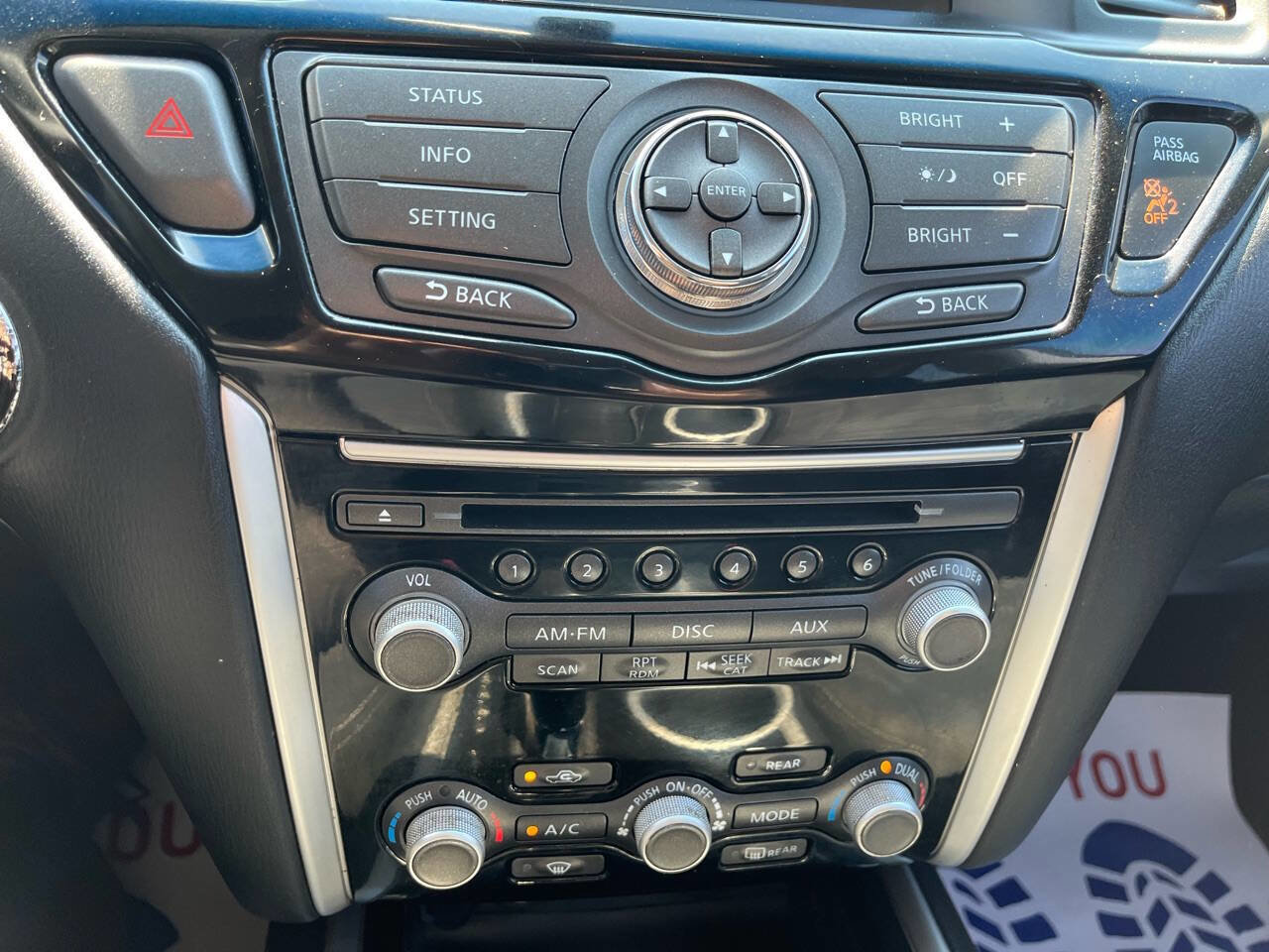 Used 2013 Nissan Pathfinder SV w/ Cargo Pkg image 31