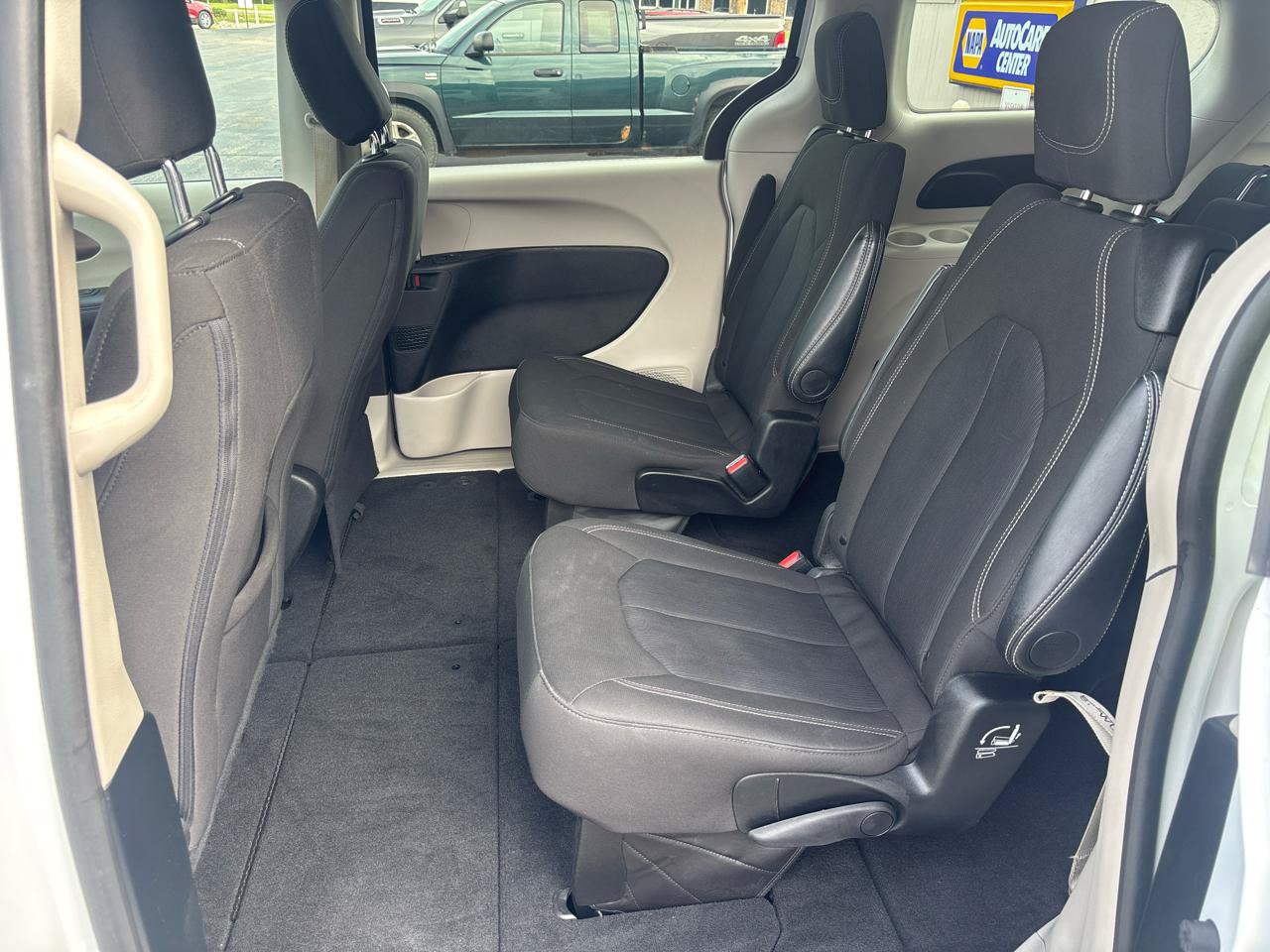 Used 2024 Chrysler Voyager LX FWD image 26