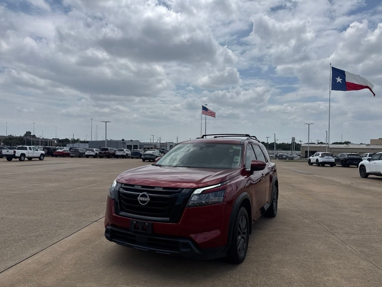 Certified 2023 Nissan Pathfinder SV w/ Lighting Package (N92) FWD image 9