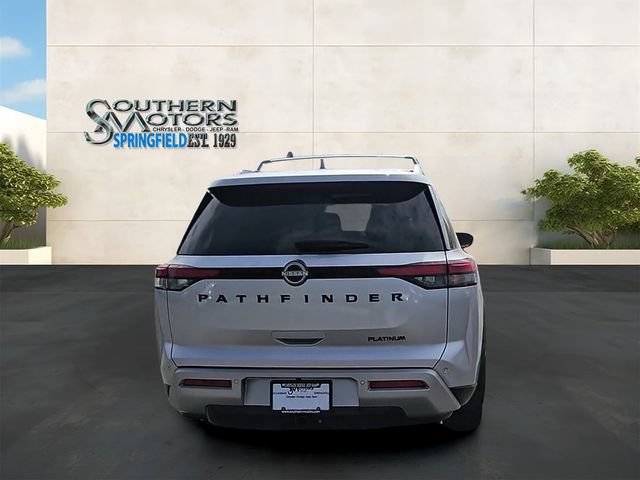 Used 2025 Nissan Pathfinder Platinum w/ Black Appearance Package FWD image 30