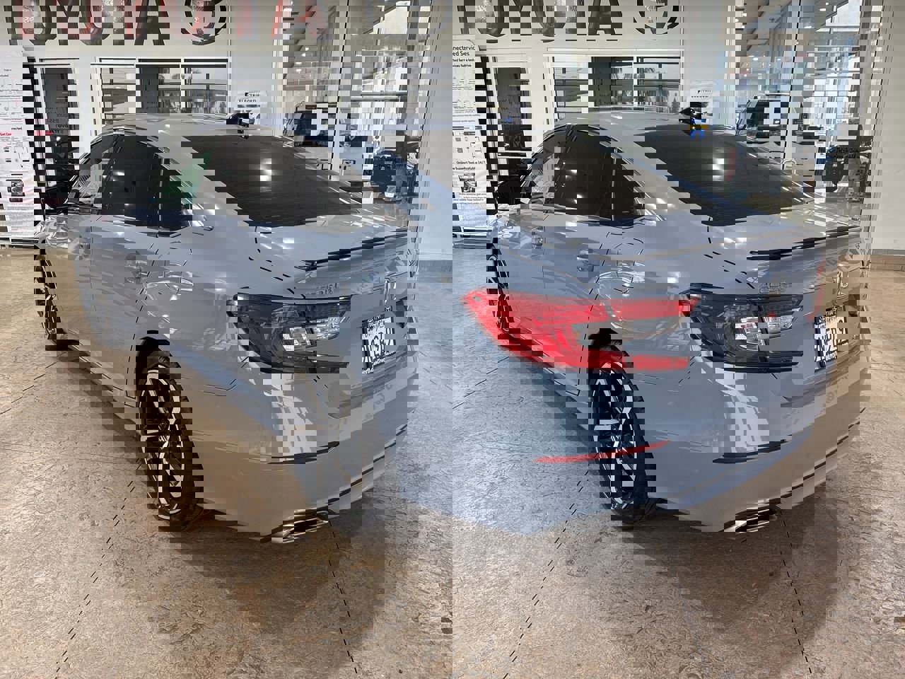 Used 2022 Honda Accord Sport image 8