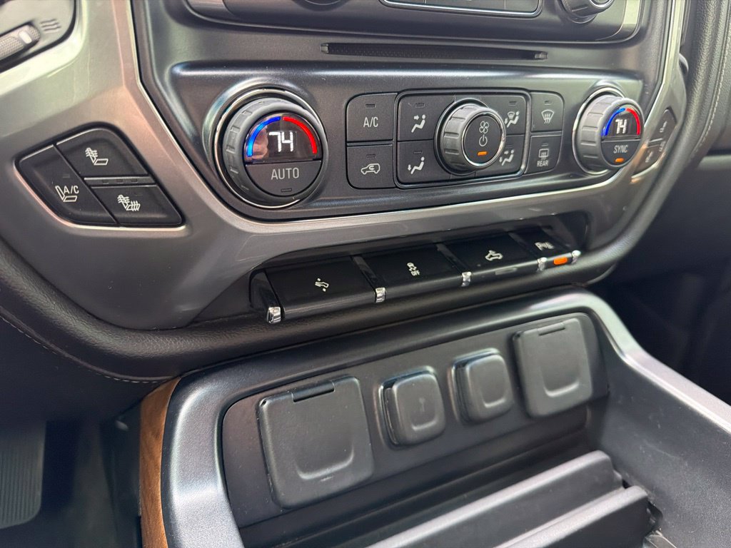 Used 2015 Chevrolet Silverado 2500 LTZ w/ LTZ Plus Package AWD/4WD image 28
