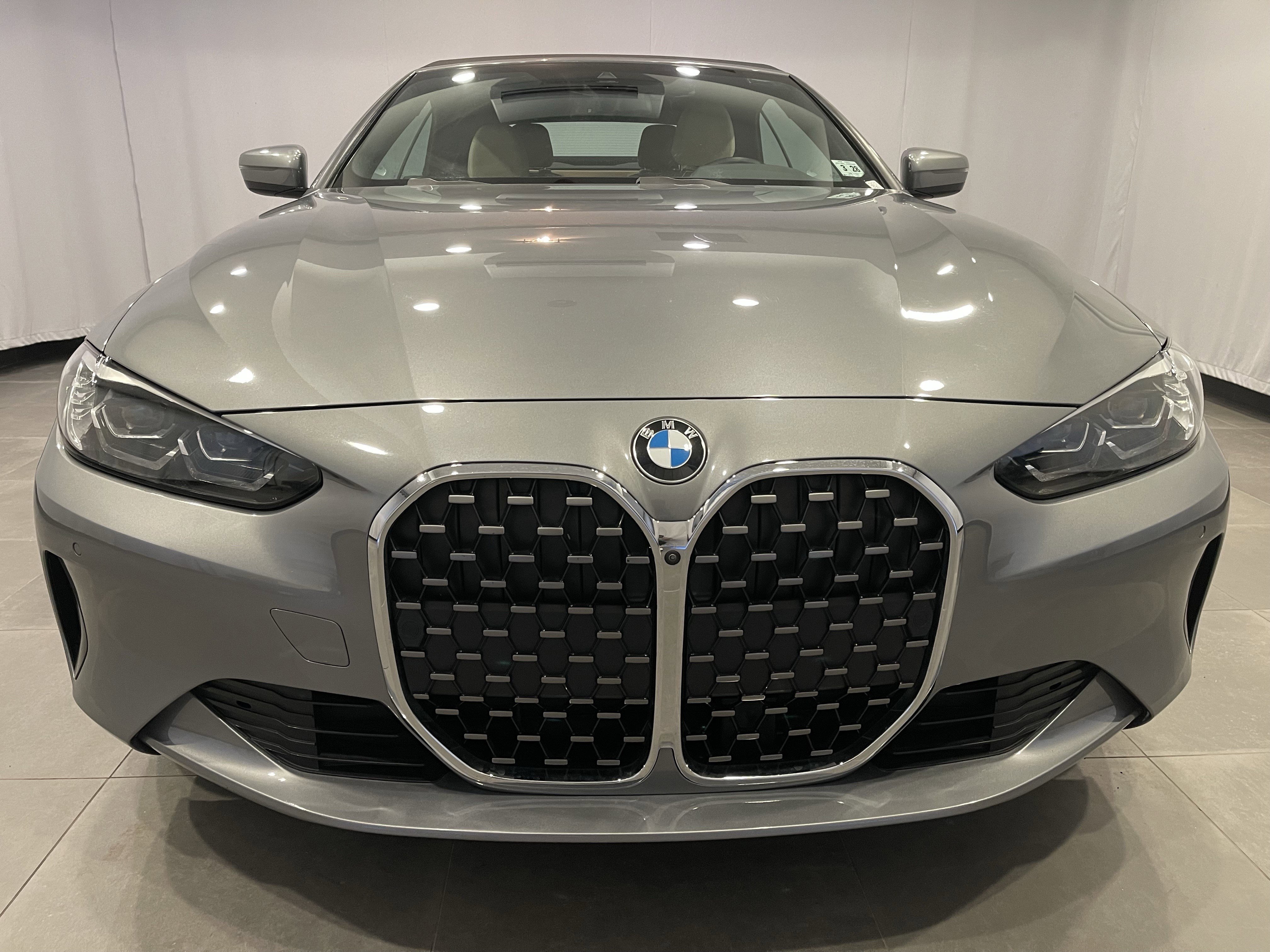 Certified 2023 BMW 430i xDrive Convertible w/ Premium Package image 2