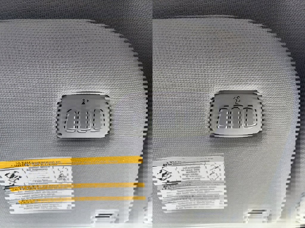 Used 2021 Ford F150 Lariat w/ Max Trailer Tow Package image 18