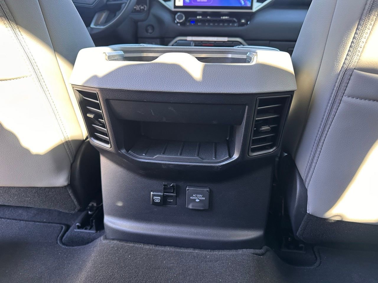 Used 2025 Toyota Tundra Limited image 18