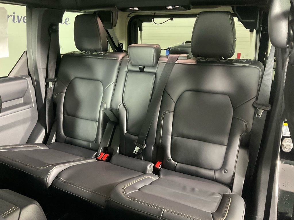 New 2026 Ford Bronco Badlands AWD/4WD image 16