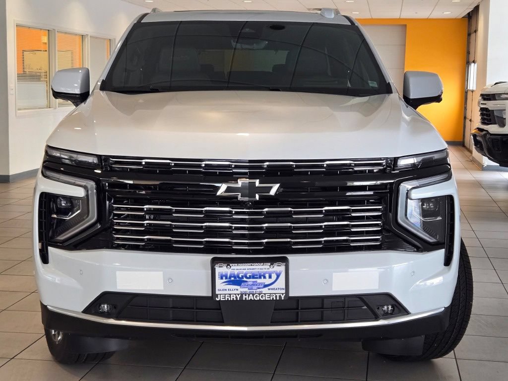 New 2026 Chevrolet Suburban High Country AWD/4WD image 3