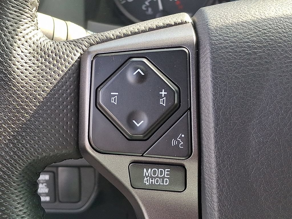 Used 2023 Toyota Tacoma TRD Off-Road w/ Technology Package AWD/4WD image 16