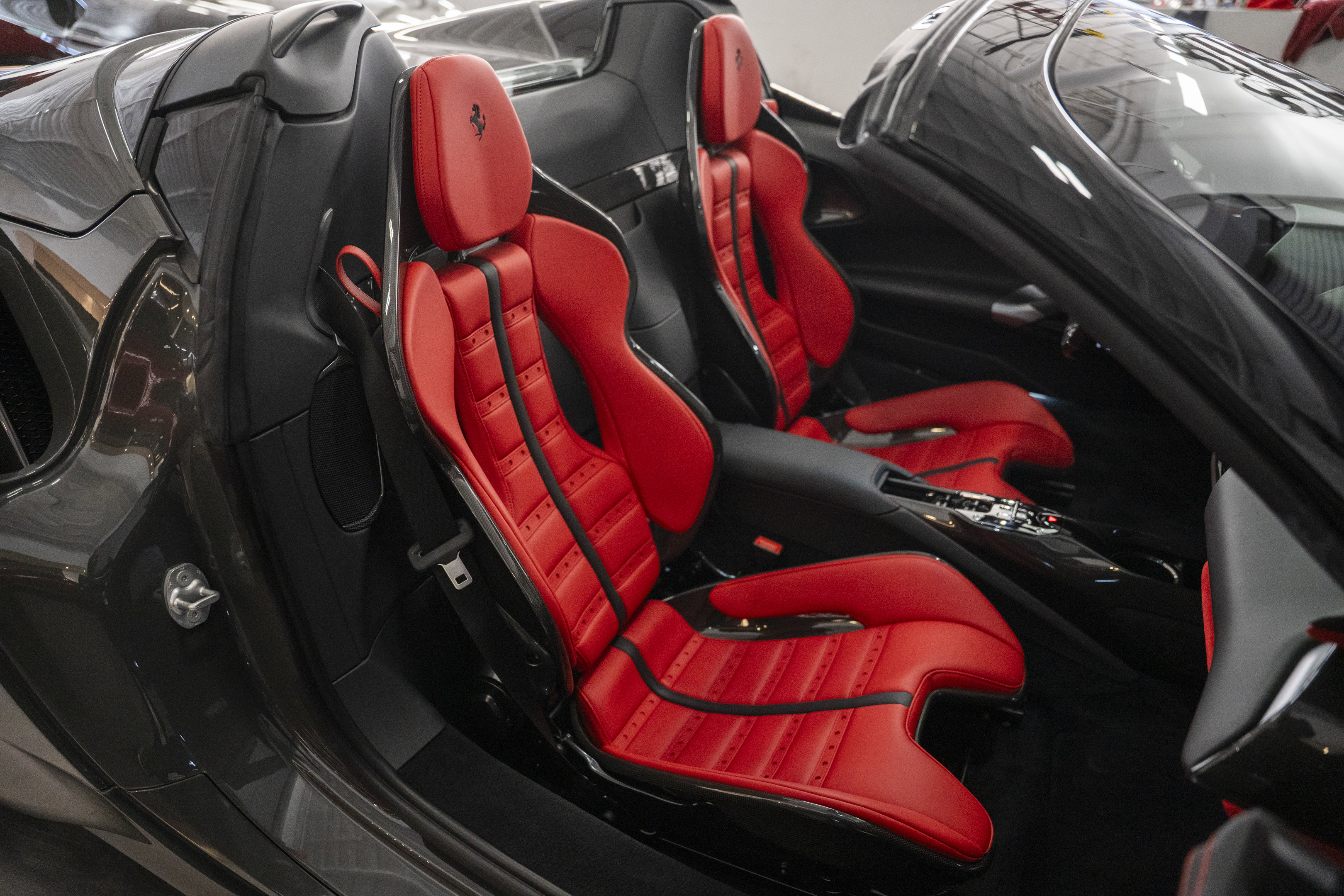 Certified 2025 Ferrari SF90 Spider AWD/4WD image 34