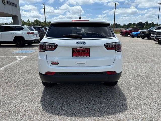 Certified 2024 Jeep Compass Sport AWD/4WD image 6