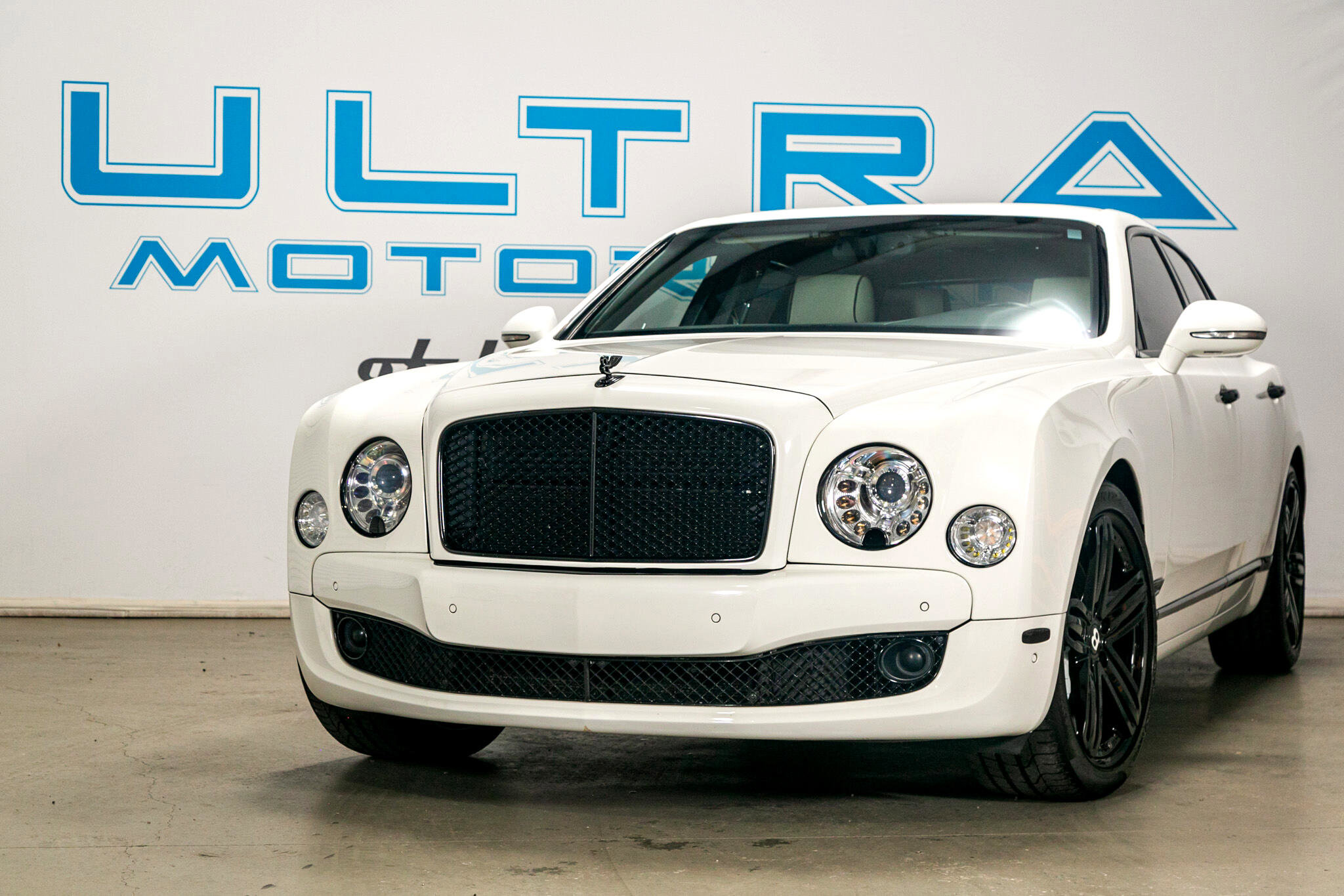 Used 2013 Bentley Mulsanne w/ Premiere Specification Pkg image 5