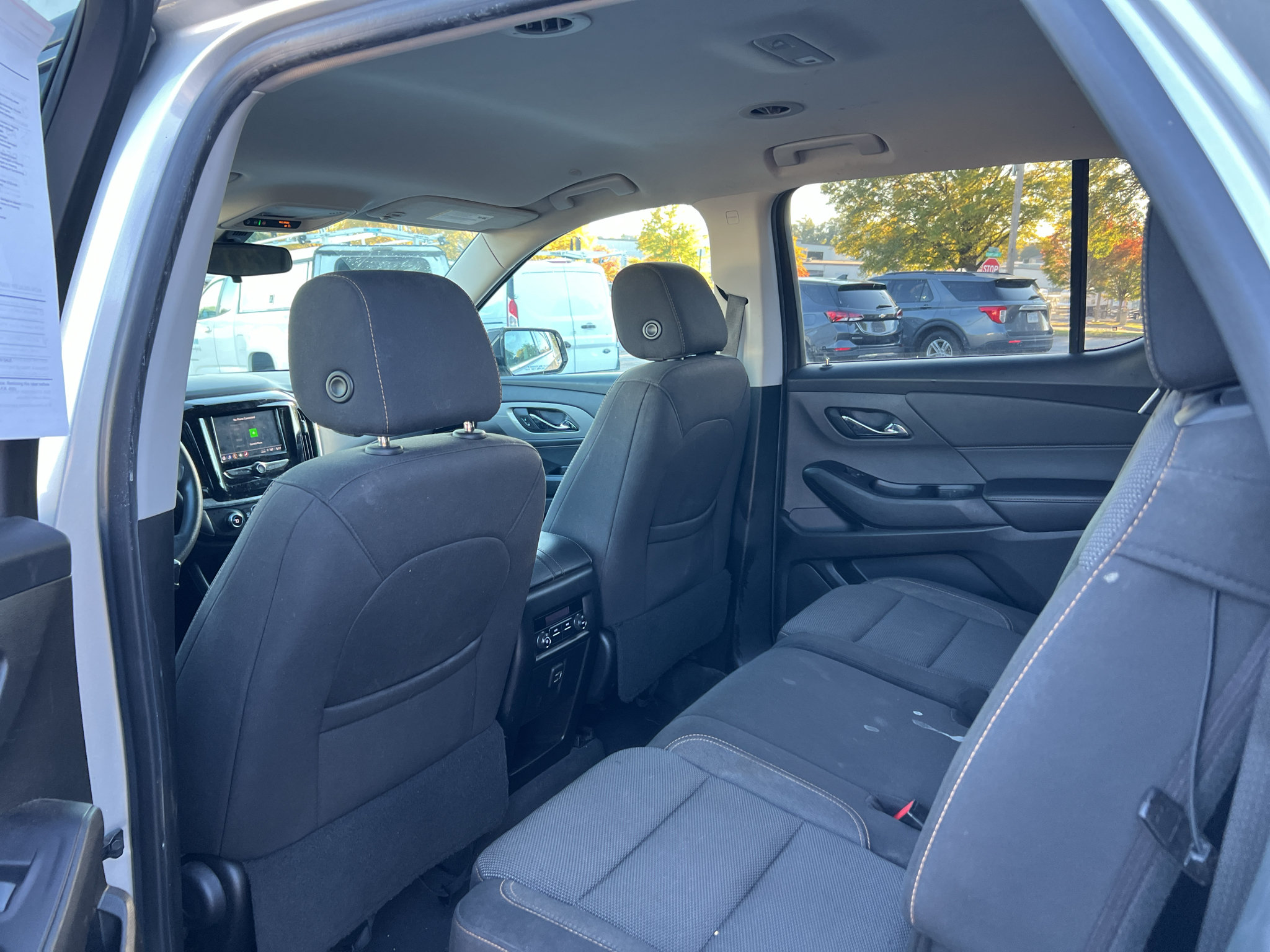 Used 2020 Chevrolet Traverse LS FWD image 12