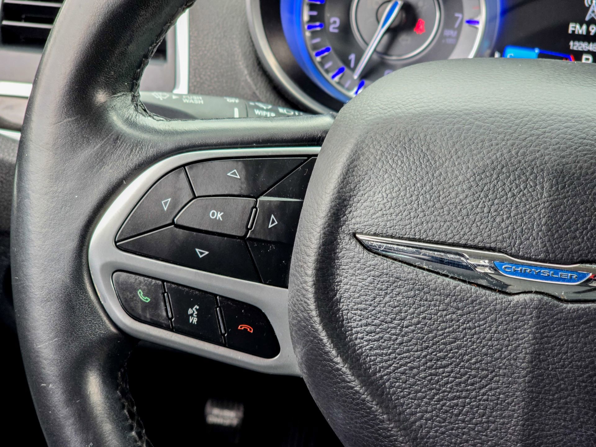 Used 2018 Chrysler 300 Touring image 36