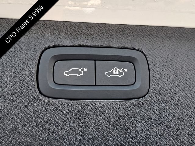 Certified 2025 Volvo XC90 T8 Plus w/ Protection Package Premier AWD/4WD image 32