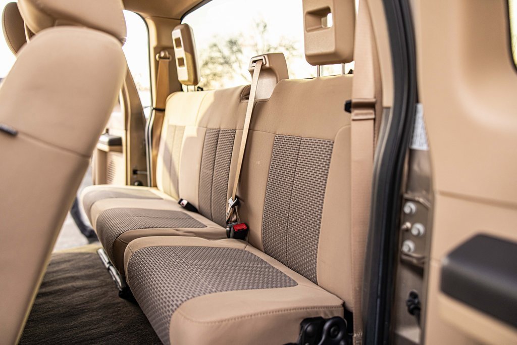 Used 2011 Ford F350 XLT w/ Camper Pkg image 25