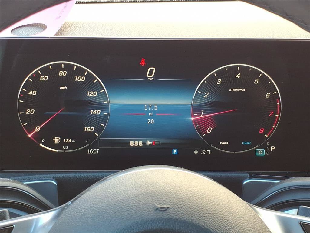 New 2026 Mercedes-Benz GLB 250 image 12