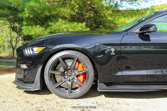 Used 2022 Ford Mustang Shelby GT500 w/ Carbon Fiber Track Pack image 4