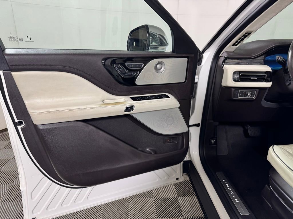 Certified 2020 Lincoln Aviator Black Label w/ Dynamic Handling Package image 16