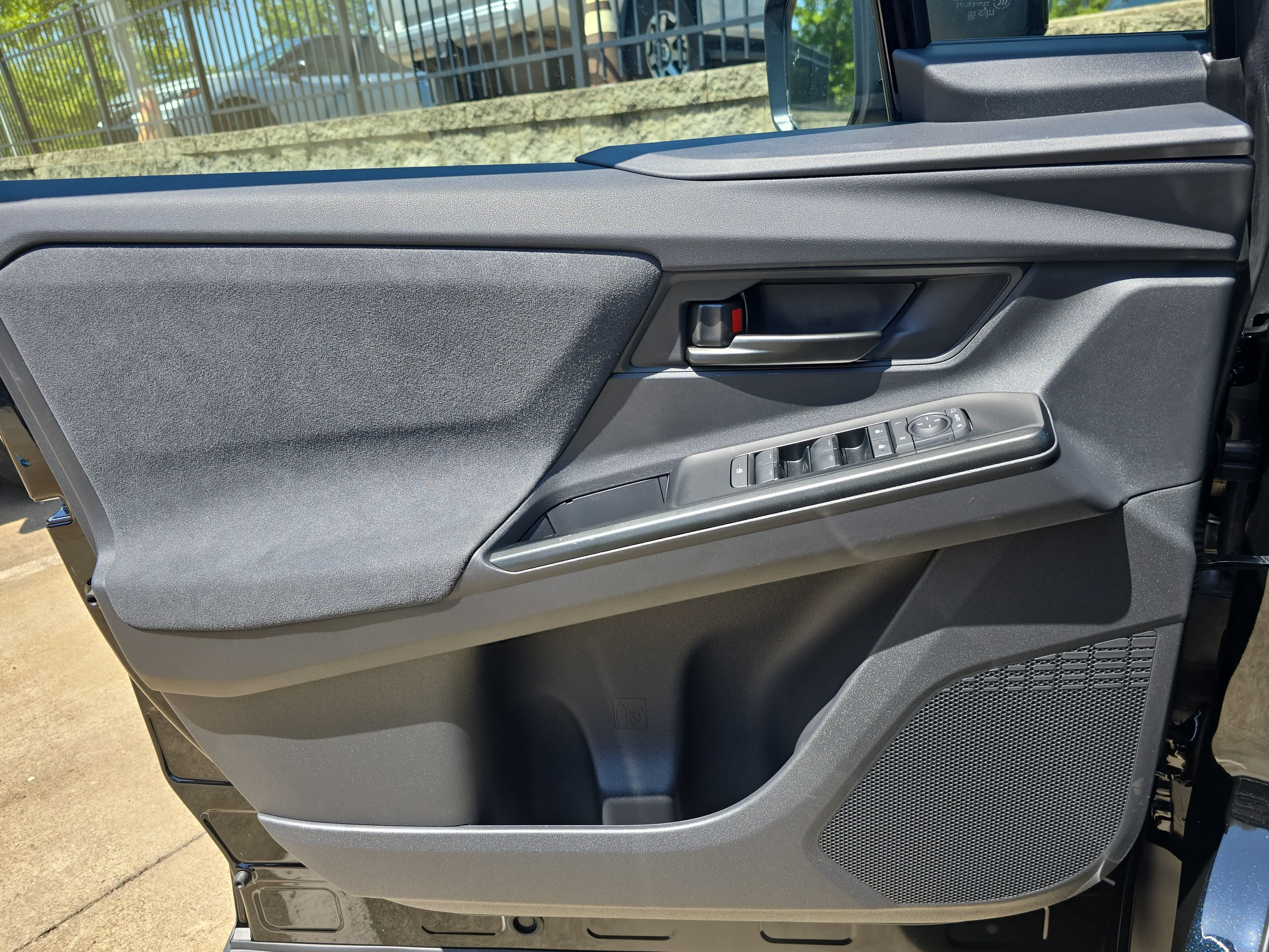New 2026 Toyota C-HR AWD/4WD image 27