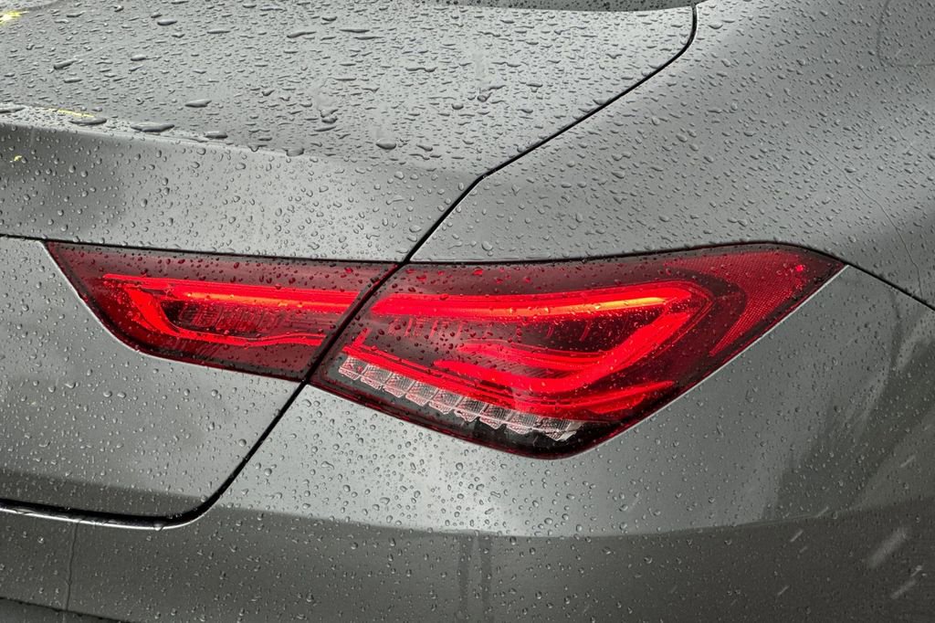 Used 2021 Mercedes-Benz CLA 250 image 28