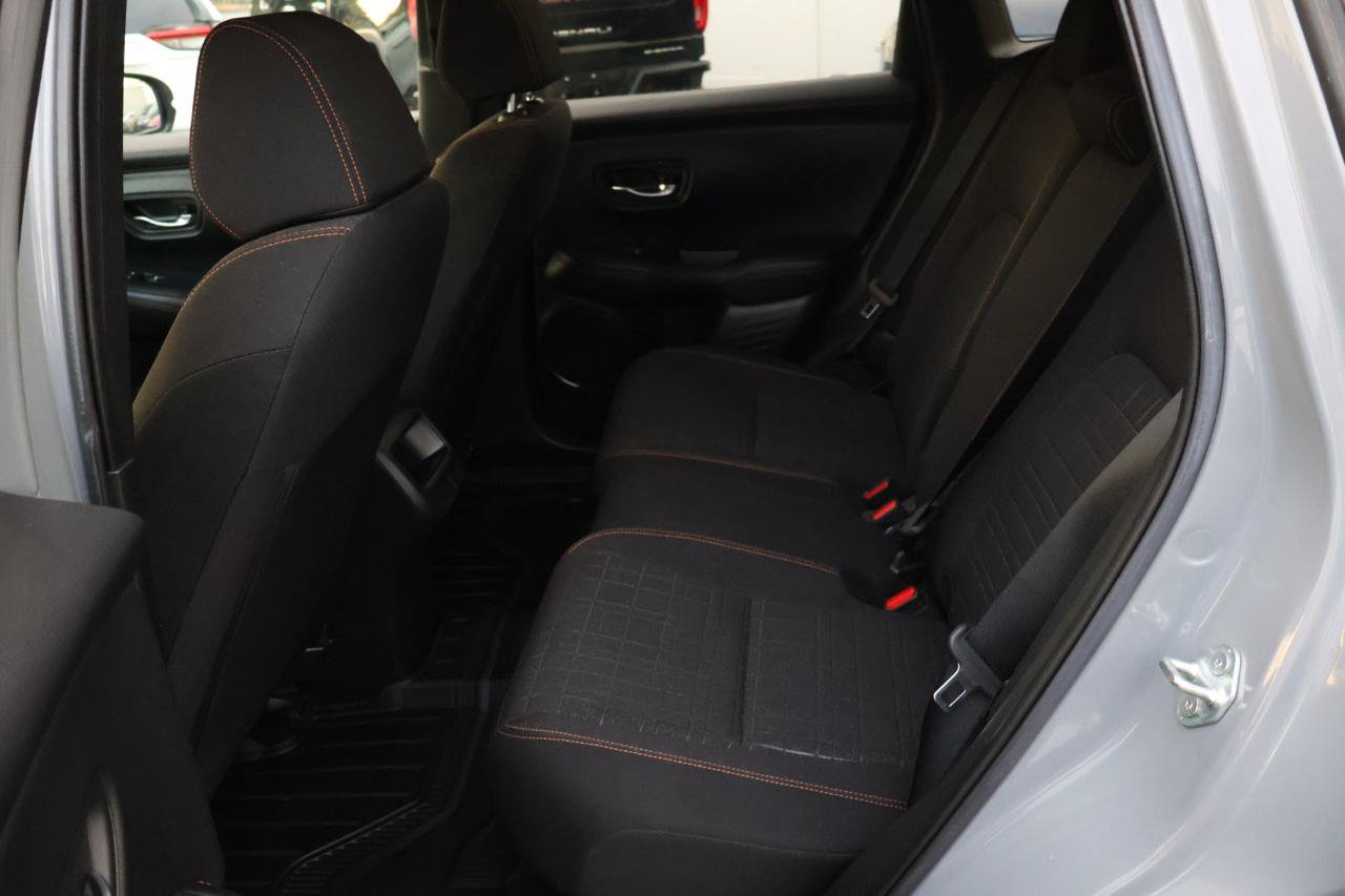 Used 2024 Honda HR-V Sport image 14