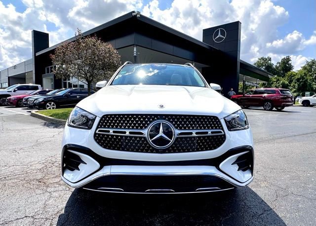 New 2026 Mercedes-Benz GLE 450e 4MATIC image 2
