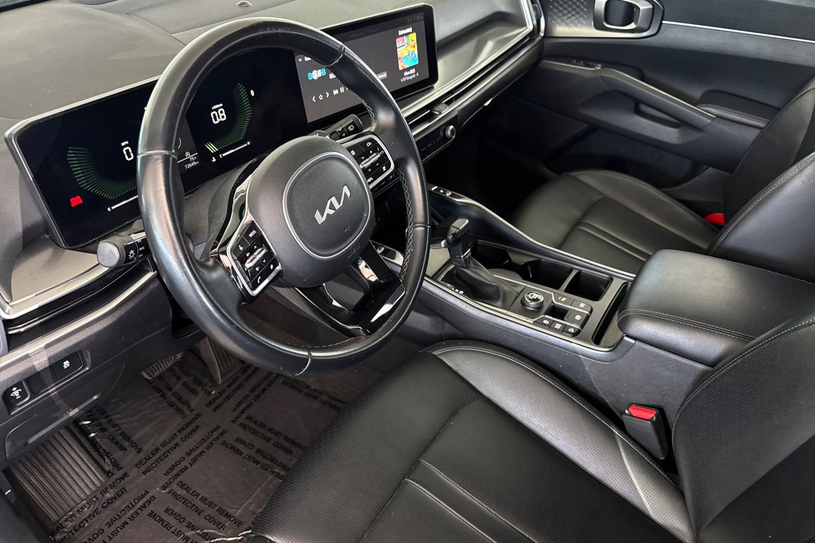 Used 2024 Kia Sorento S image 11