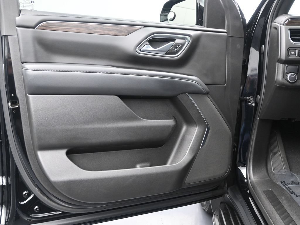 Used 2022 Chevrolet Tahoe LS RWD image 11