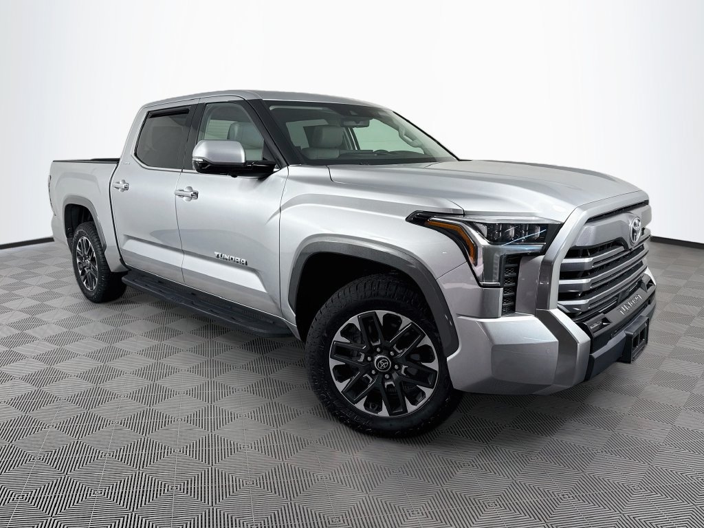Used 2023 Toyota Tundra Limited AWD/4WD image 3