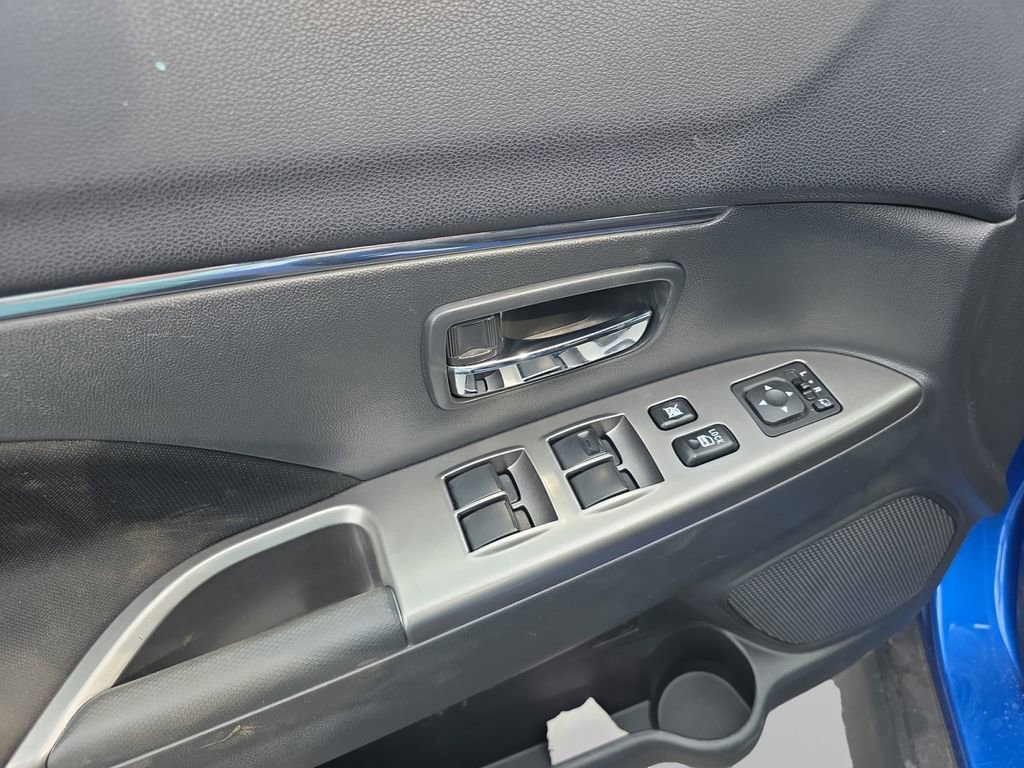 Used 2019 Mitsubishi Outlander Sport SE image 14
