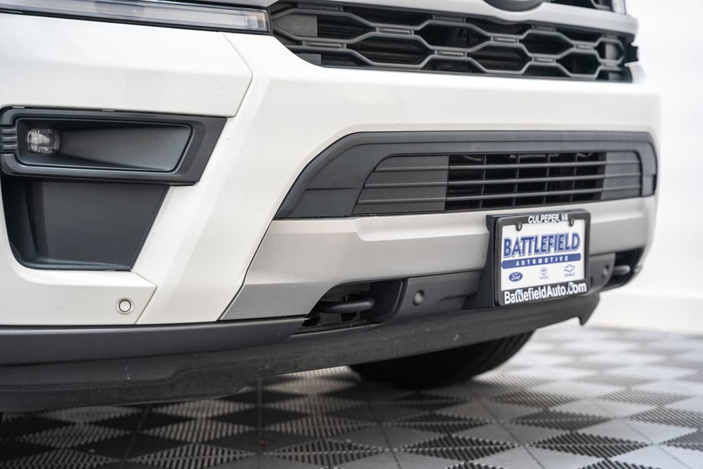 Used 2022 Ford Expedition XLT AWD/4WD image 15