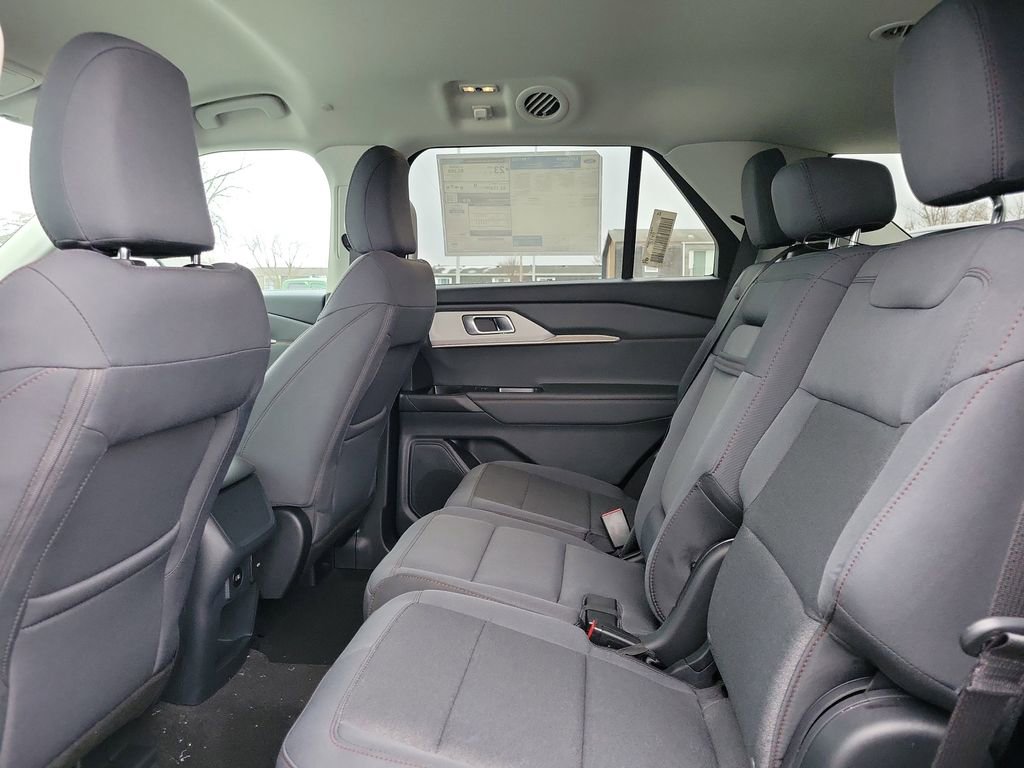 New 2026 Ford Explorer Active image 13