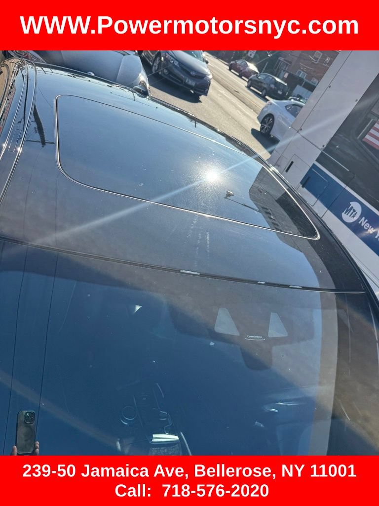Used 2019 BMW 540i xDrive w/ M Sport Package AWD/4WD image 9