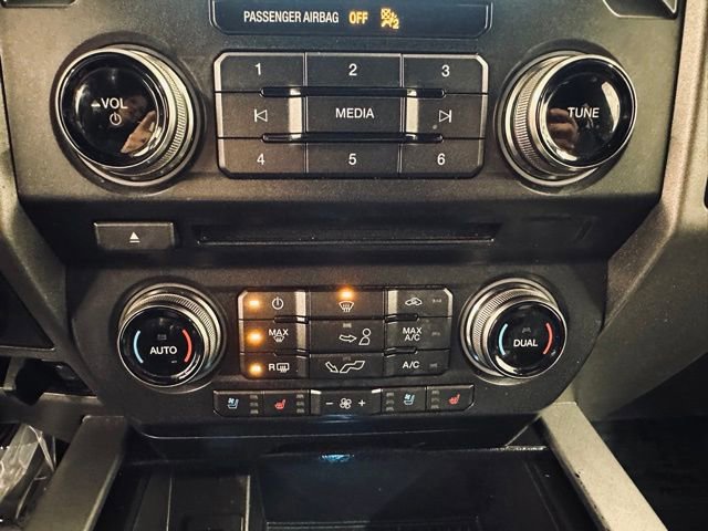 Certified 2018 Ford F150 Raptor w/ Equipment Group 802A Luxury image 28