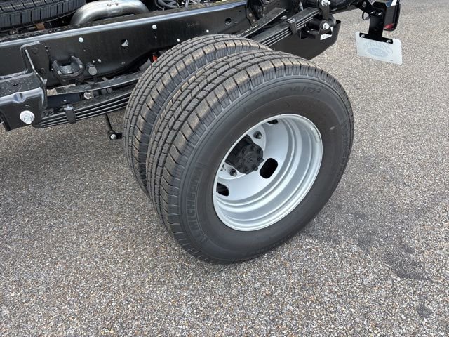 New 2026 Ford F350 XL w/ XL Chrome Package image 6