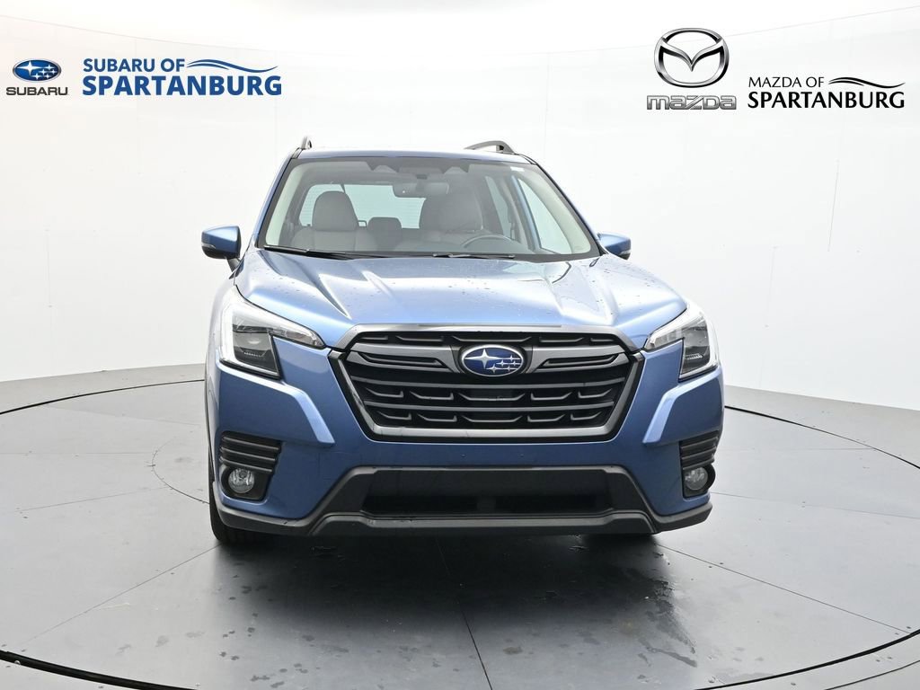 Used 2023 Subaru Forester Limited AWD/4WD image 2