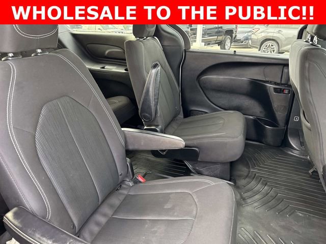 Used 2018 Chrysler Pacifica Touring Plus w/ S Appearance Package image 20