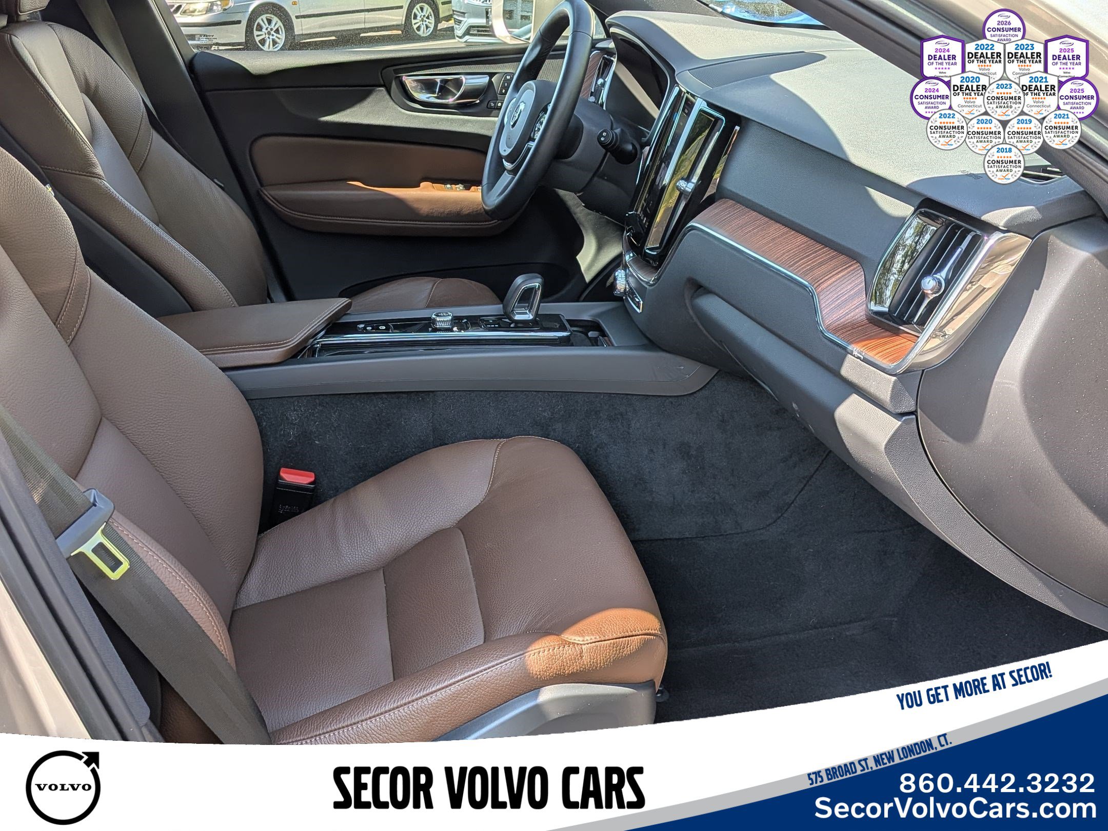 Certified 2023 Volvo XC60 B5 Plus w/ Climate Package AWD/4WD image 28